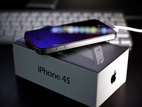Brand New Apple iPhone 4s, in versiegelten Kiste Englisch &amp; Hollndisch, Deutsch Menu, black &am