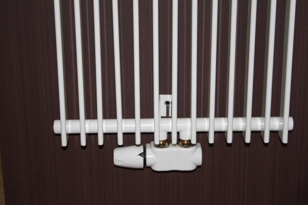 Nieuw in ons assortiment, de Celsia Veneto Verticale Design radiator. Ter introductie nu tot 64% goe