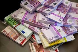 Ik ben een individuele financile experts staat om u een lening varirend van 2.000 EURO heeft 1.500